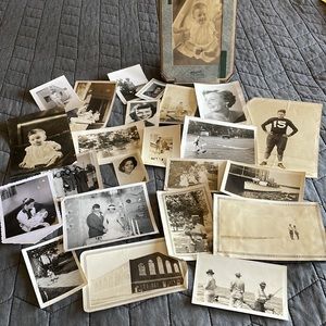 24 original VINTAGE PHOTOS. INSTA-RELATIVES. paper crafts, interesting projects